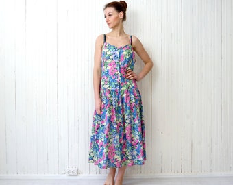 Full Skirt Dress